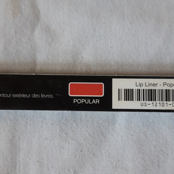 Moodstruck Percison Pencil Lip liner. - Picture 3 of 3